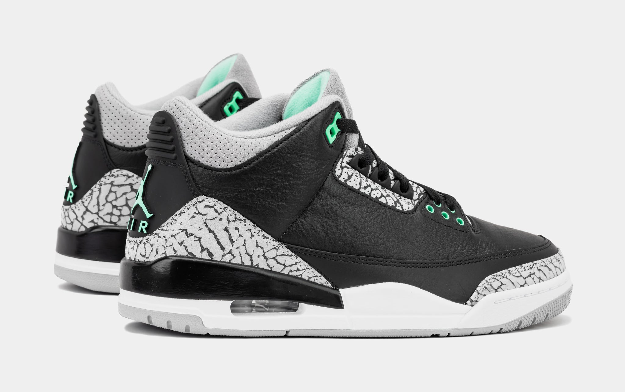 Air Jordan 3 Retro 'Green Glow' CT8532-031-2