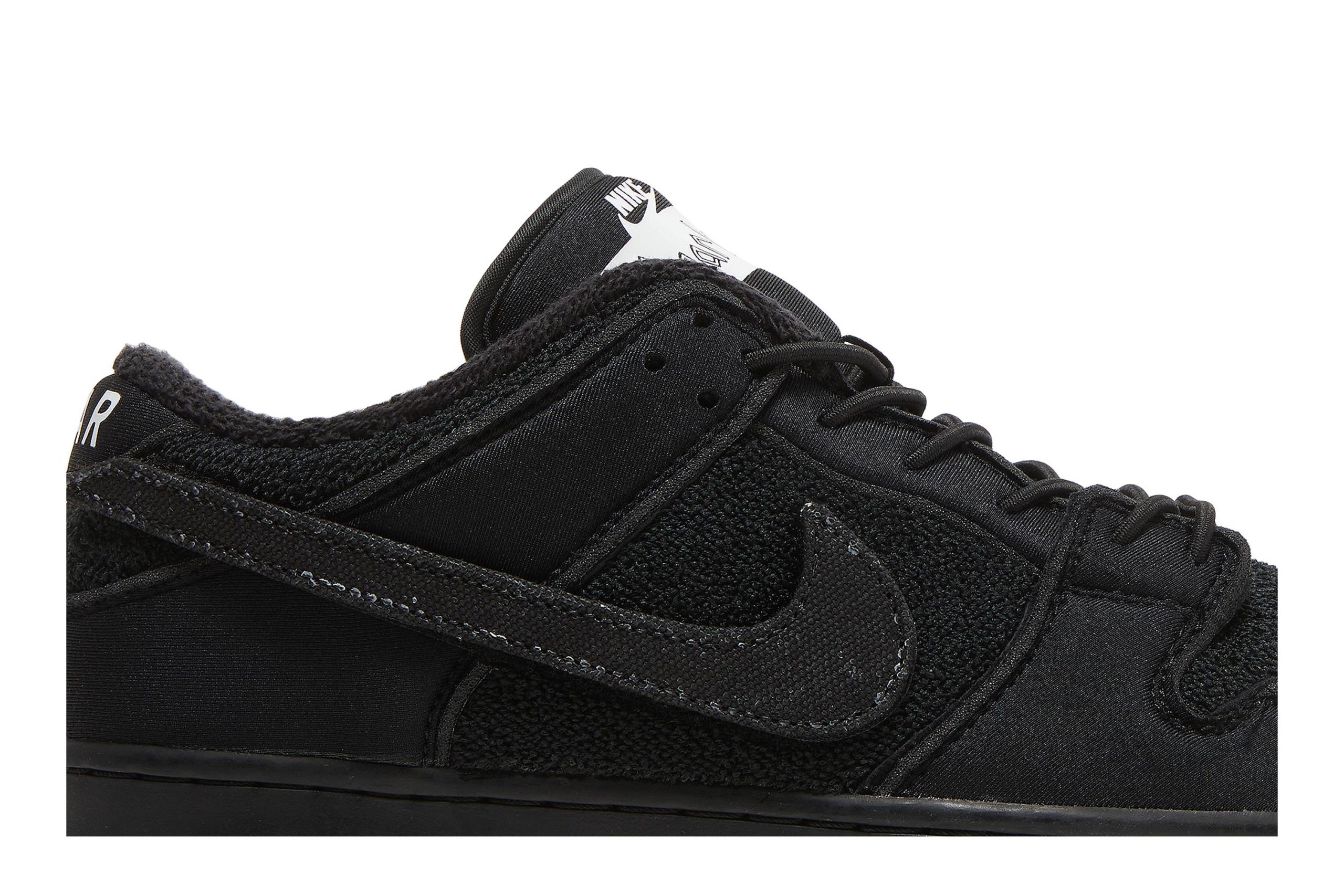 Gnarhunters x Nike SB Dunk Low DH7756-010-6