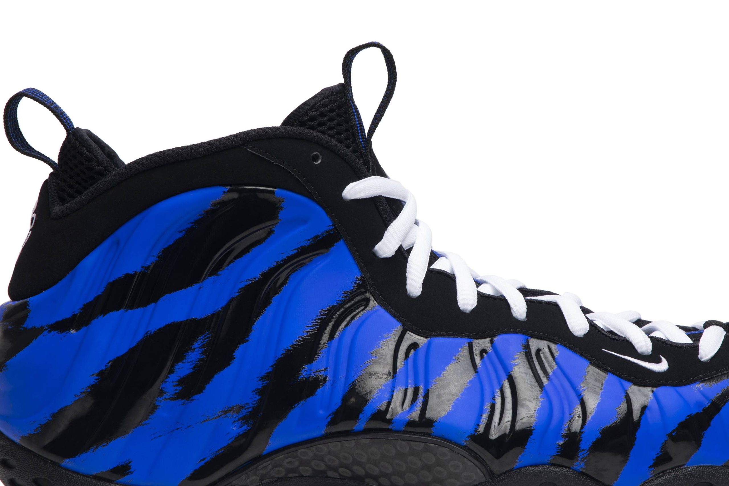 Nike Air Foamposite One 'Tiger Stripes' BV8161-400-2