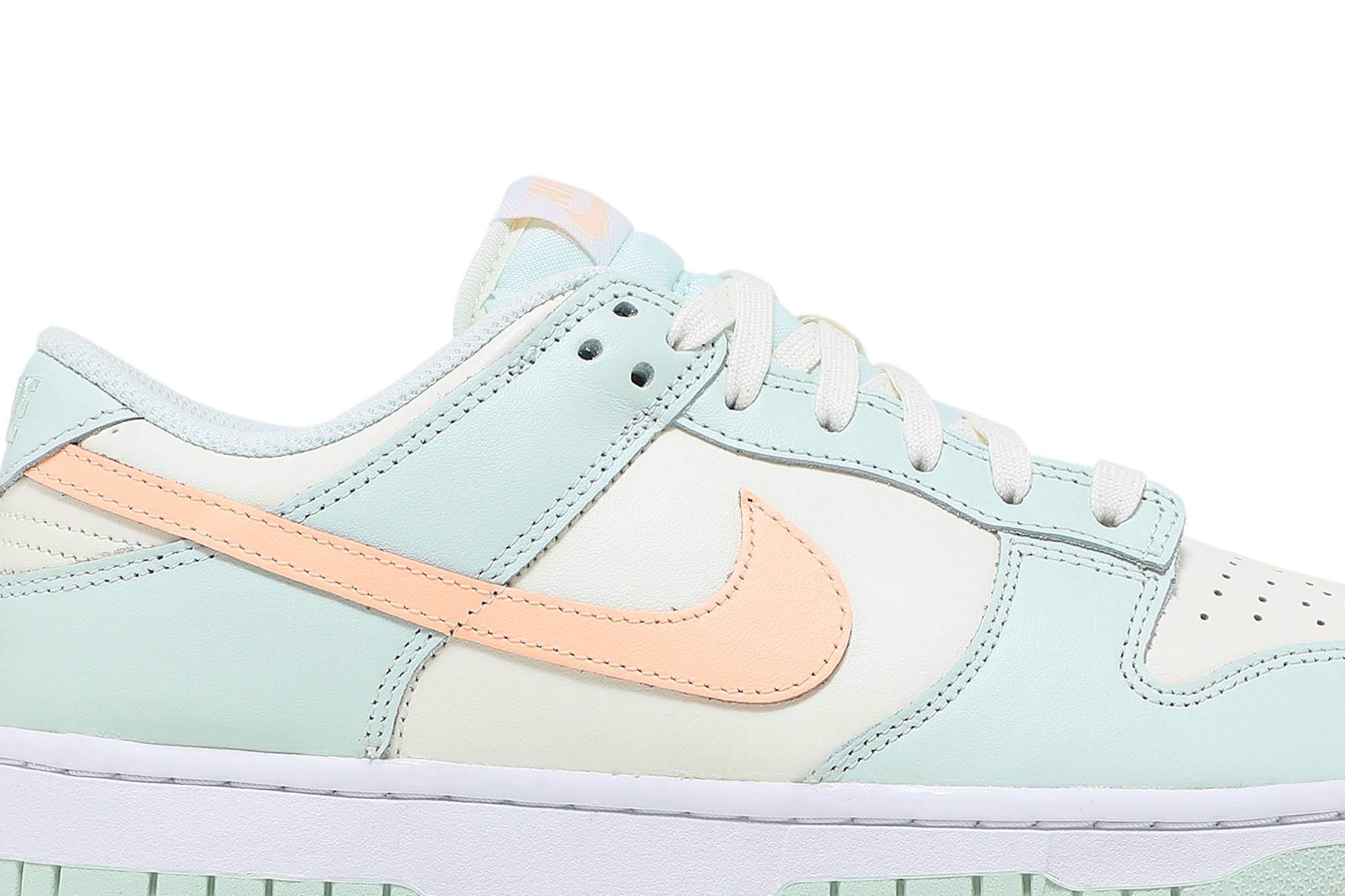 (Women) Nike Dunk Low 'Barely Green' DD1503-104-5