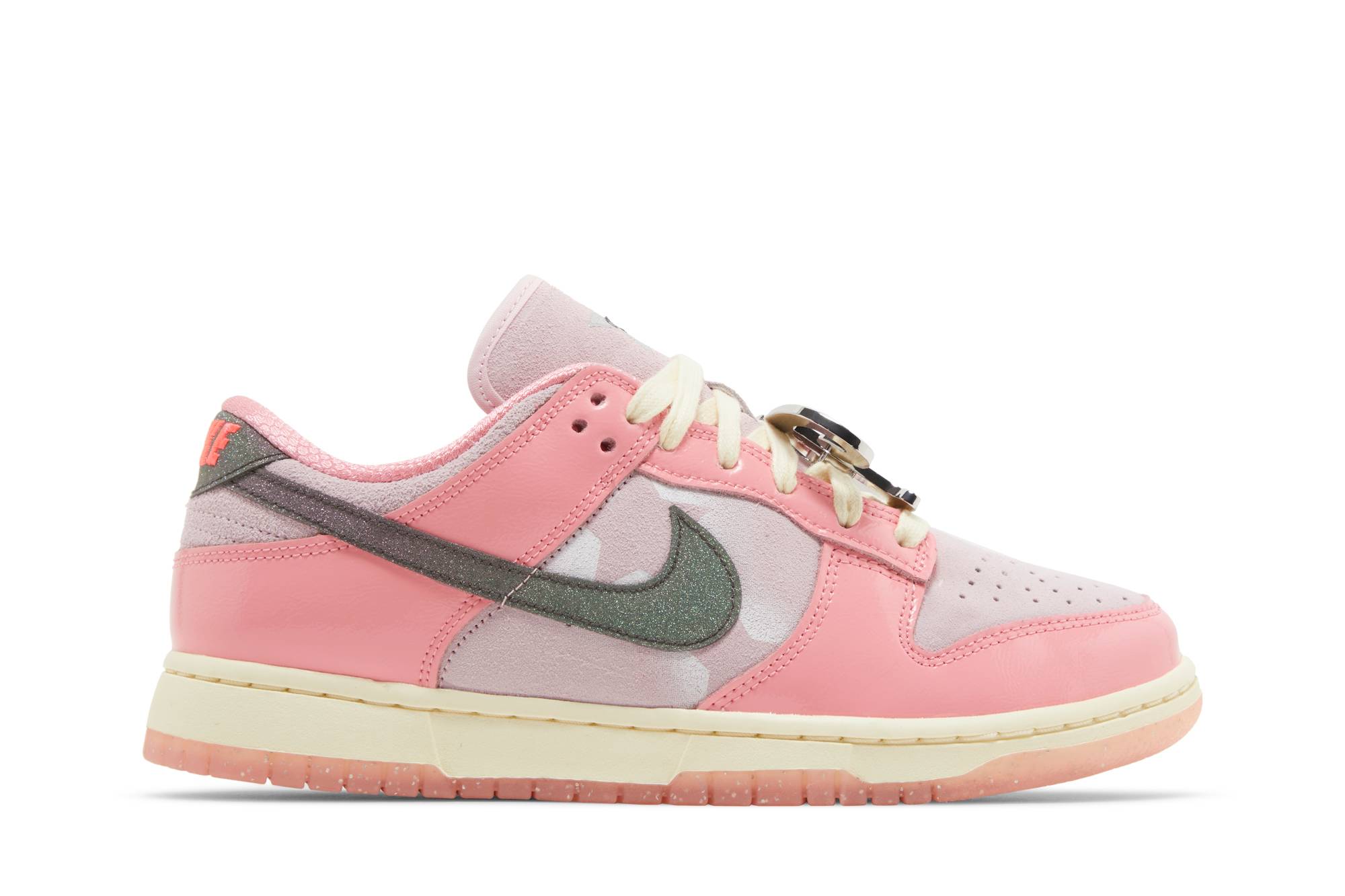 (Women) Nike Dunk Low LX 'Barbie' FN8927-621-4