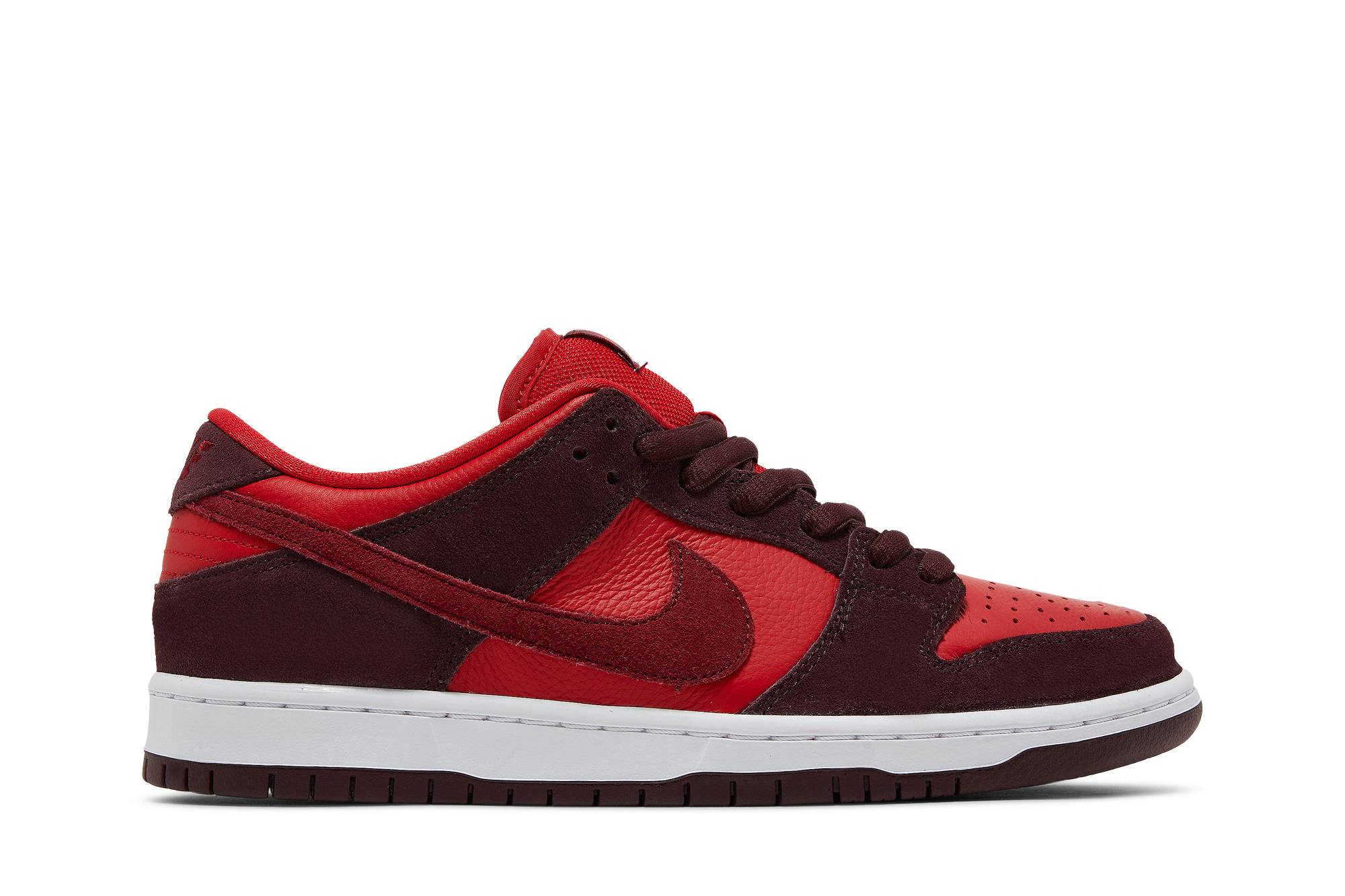 Nike SB Dunk Low 'Cherry' DM0807-600-6