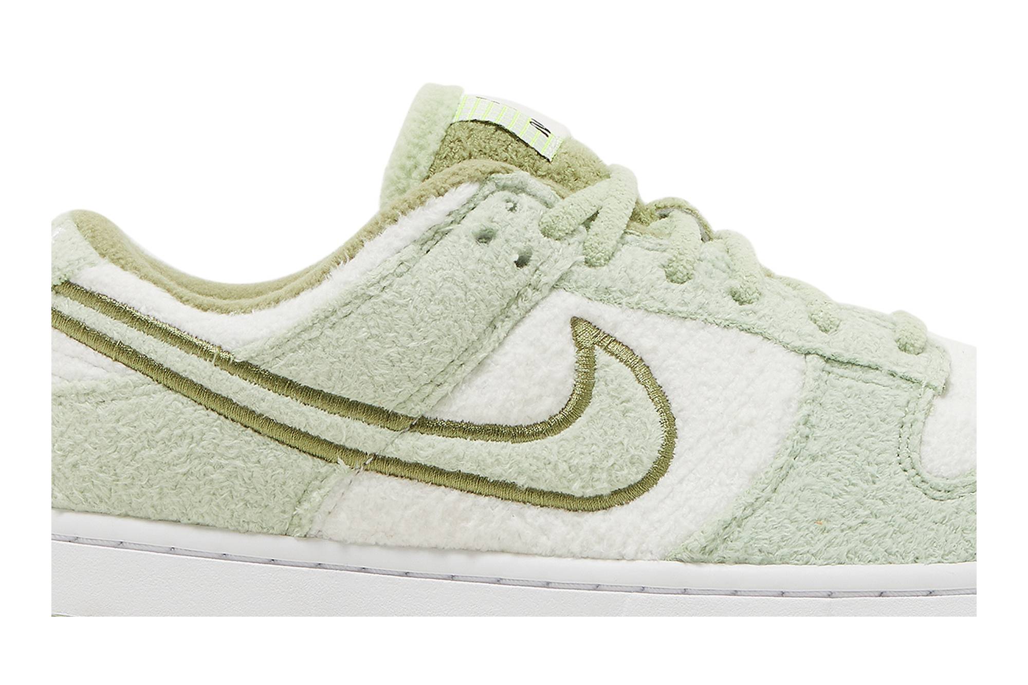 Nike Dunk Low 'Fleece - Honeydew' DQ7579-300-6