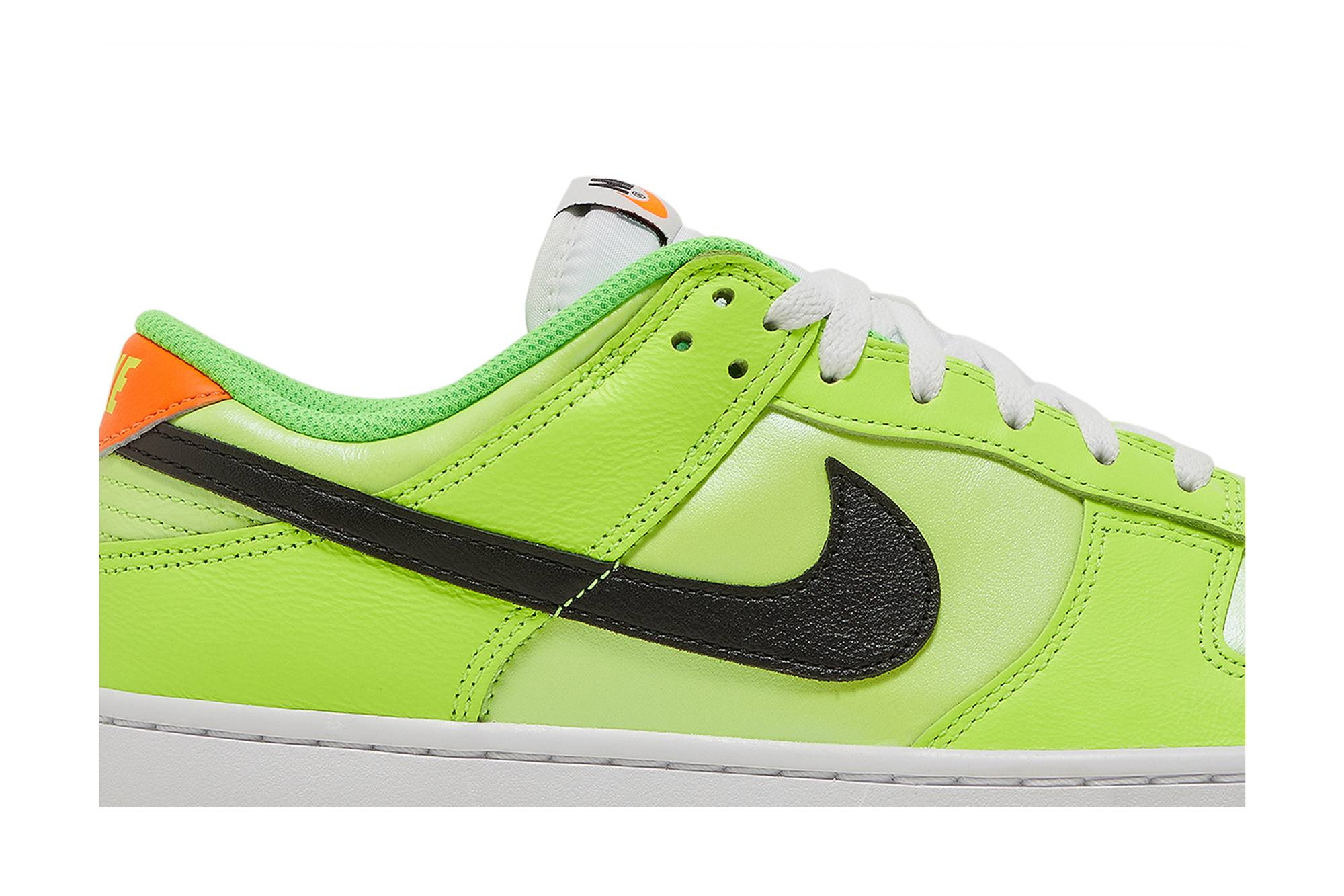 Nike Dunk Low 'Glow In The Dark' FJ4610-702-5