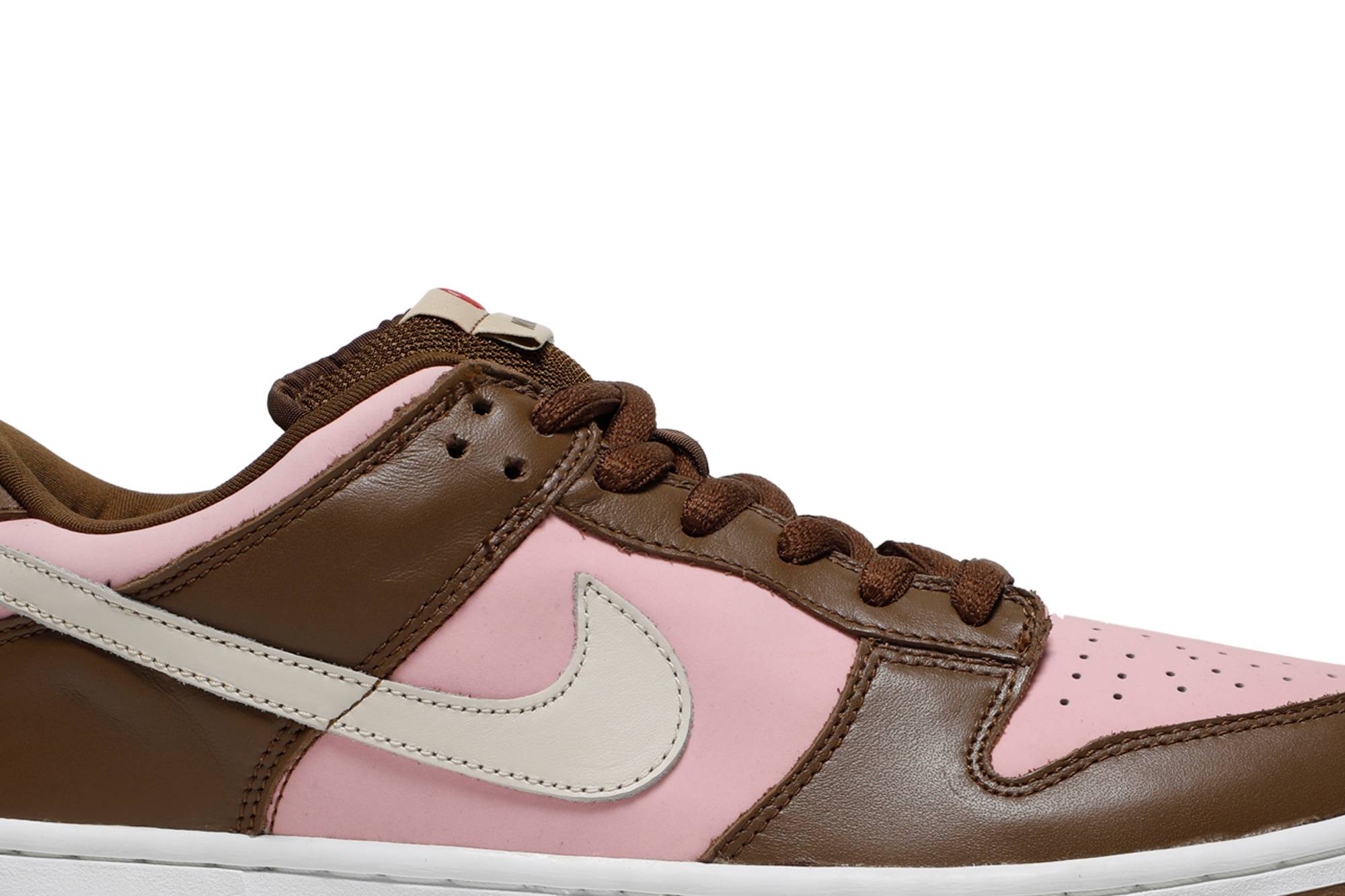 Stussy x Nike SB Dunk Low Pro 'Cherry' 304292-671-5