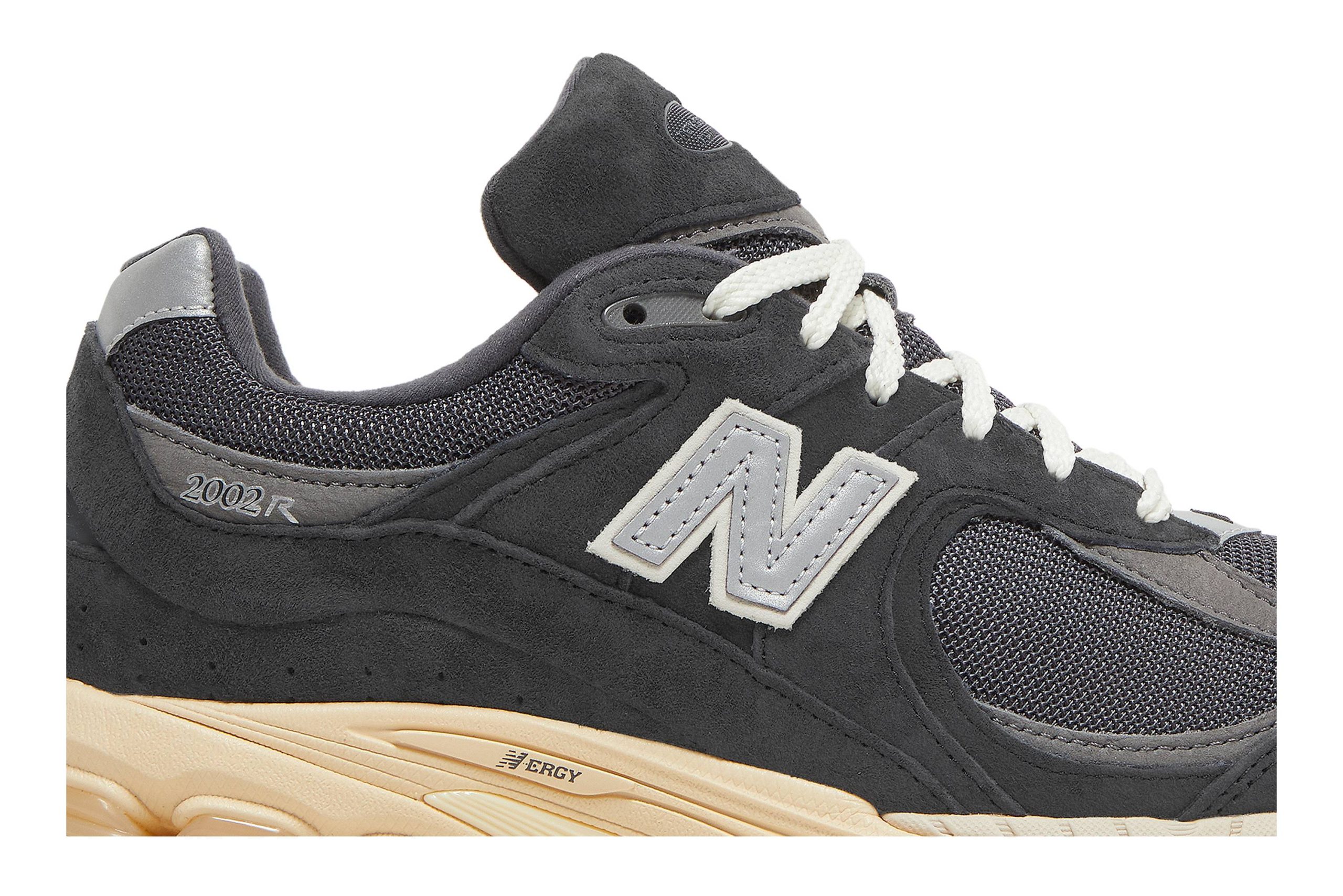 New Balance 2002R Black Dark Grey M2002RHO-7